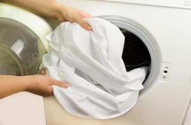 8 cách làm phẳng áo sơ mi không cần bàn ủi siêu đơn giản